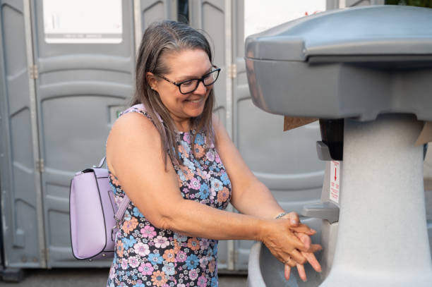Best Luxury portable toilet rental  in Lake Barrington, IL